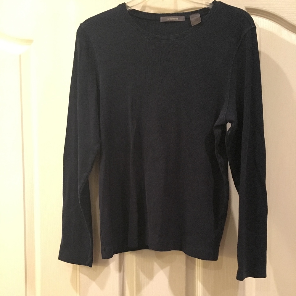 Liz Claiborne long sleeve ribbed shirt